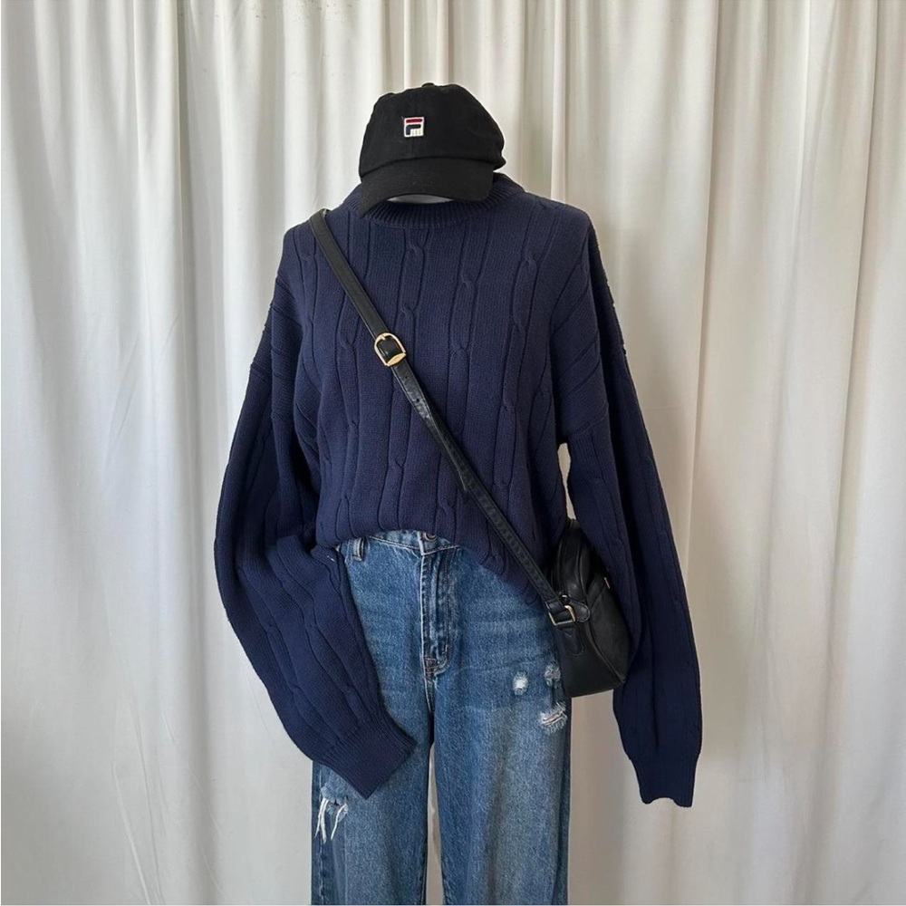 Navy Lord & Taylor Cotton cable knit fisherman’s sweater. - Picture 5 of 8